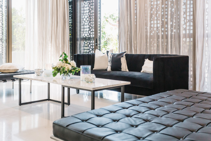 insitu-kenzo-sofa-black