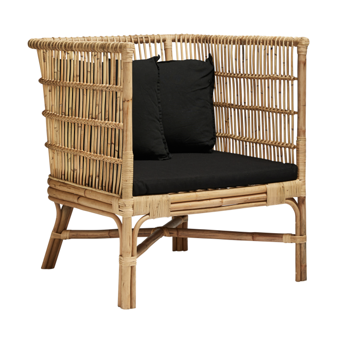 villa-armchair-natural-white-cushion-angle