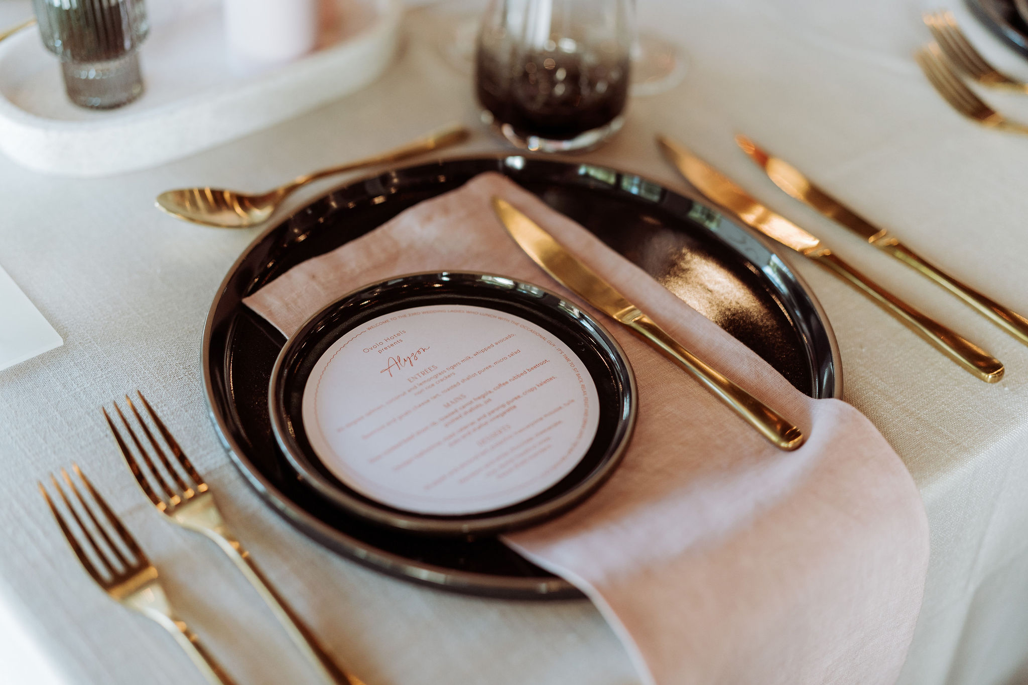 insitu-husk-dinner-plate-midnight